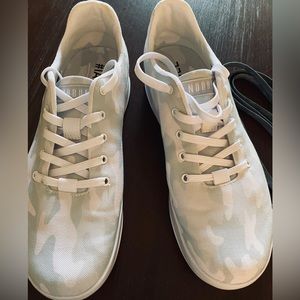 No Bull training shoes. Never worn .